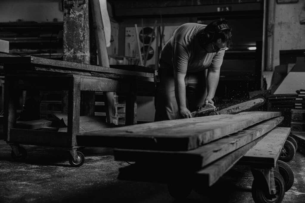 Maßanfertigung Ladenbau vom Tischler.